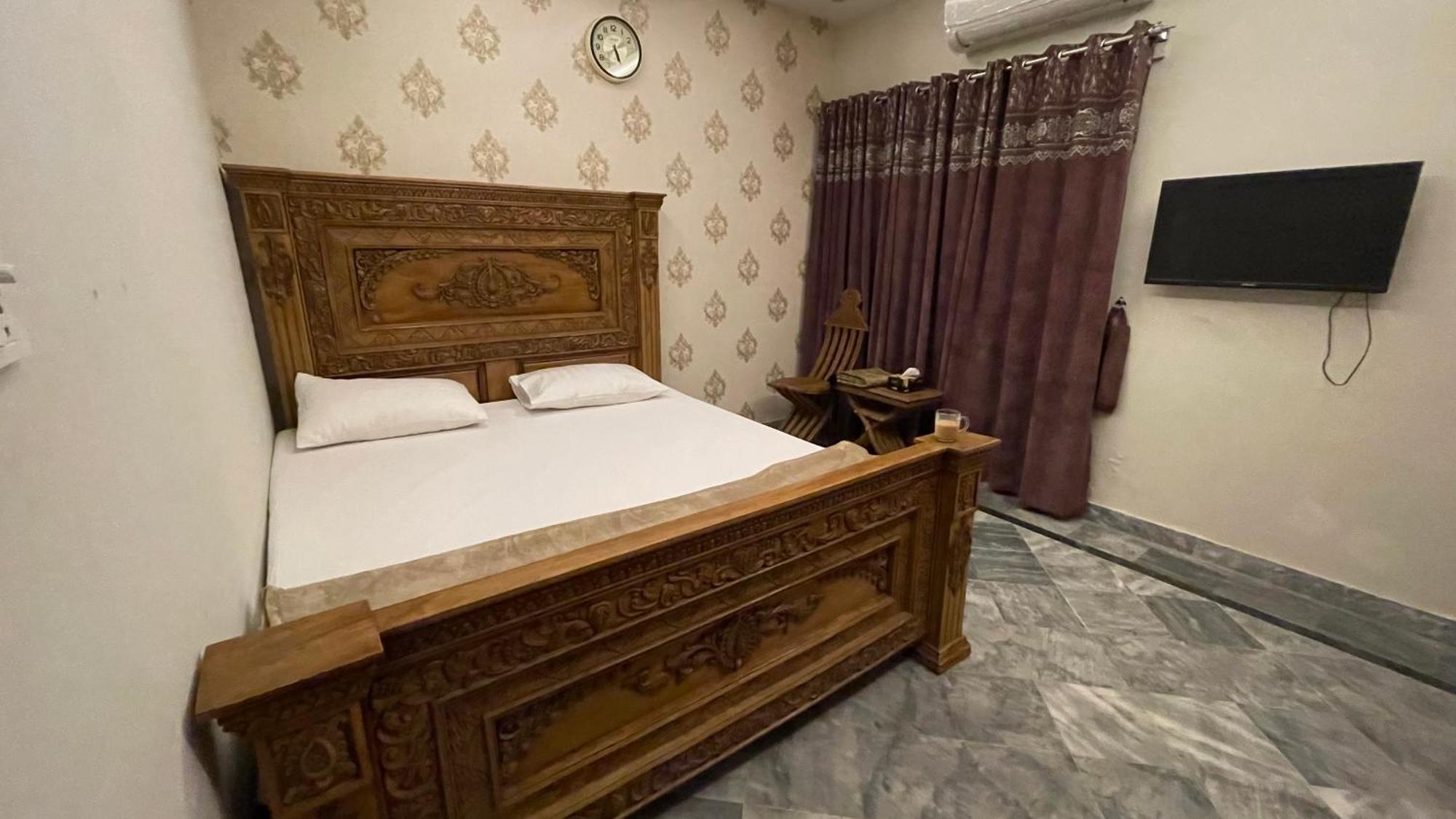 Midways Guest House And Hotels 伊斯兰堡 外观 照片