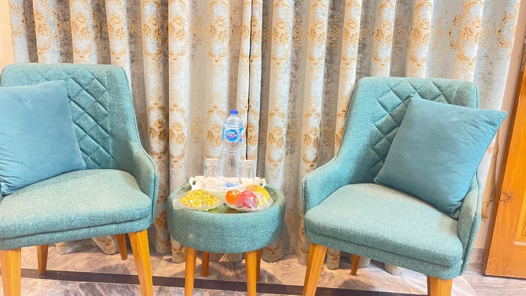 Midways Guest House And Hotels 伊斯兰堡 外观 照片