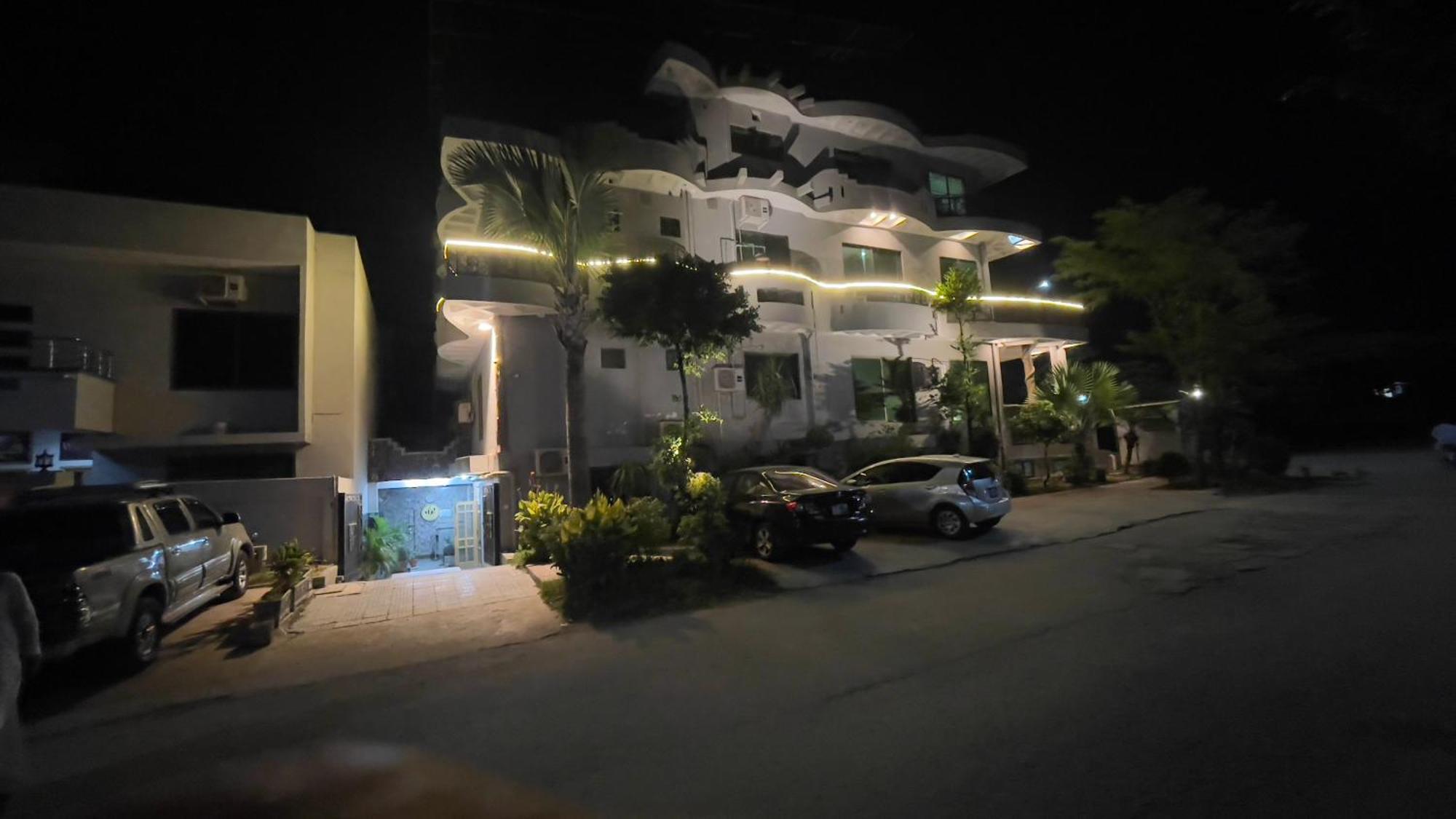 Midways Guest House And Hotels 伊斯兰堡 外观 照片