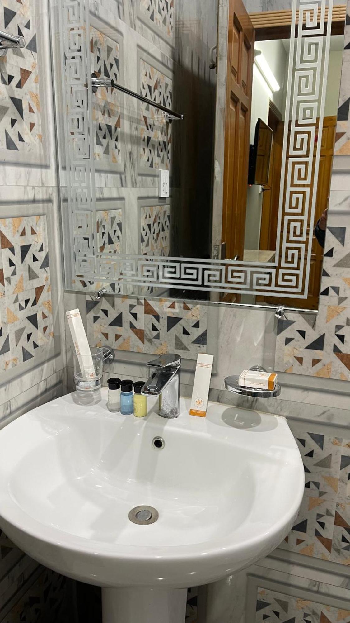 Midways Guest House And Hotels 伊斯兰堡 外观 照片